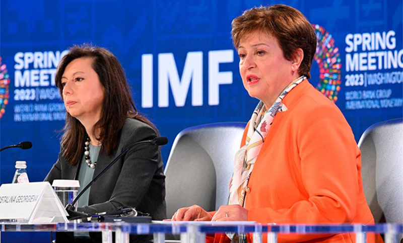 ¿Caputo en offside?: el FMI no confirmó el monto del nuevo acuerdo