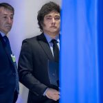 La imagen de Milei continúa en caída y está en el nivel más bajo desde septiembre