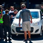 Tensión en la Terminal: taxistas protestan contra Uber, retienen a conductores y denuncian falta de controles