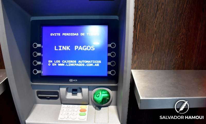 Bancos aumentan comisiones y sacar plata del cajero es más caro: ¿cuánto hay que pagar?