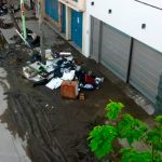 Kicillof llevó ayuda a Bahía Blanca y le pidió a Milei que destine a la ciudad parte del crédito del FMI