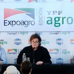 Milei en ExpoAgro: “Los buenos son los de azul y los hijos de puta que rompen autos son los malos”