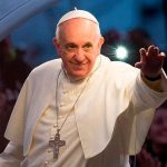 El papa Francisco continúa con terapia farmacológica y por el momento no recibe visitas