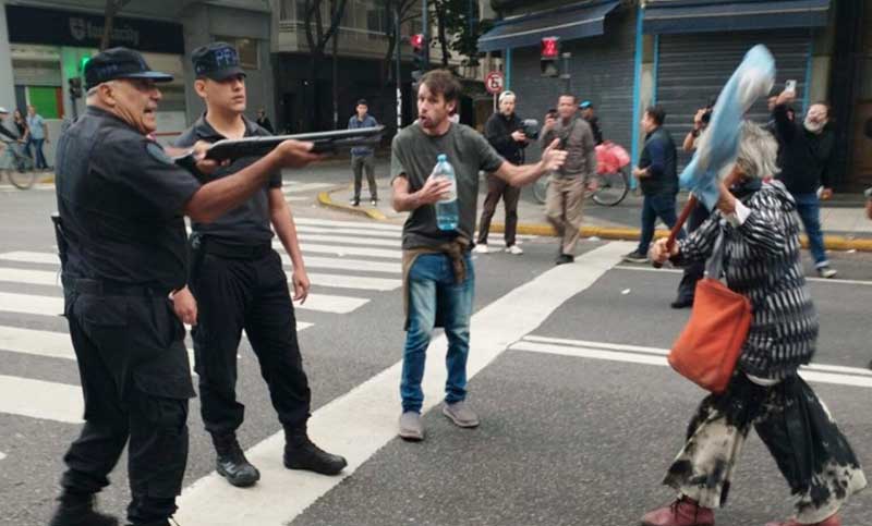 Represión en el Congreso: denuncian “uso descontrolado de armas potencialmente letales”