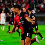 Newell’s fue pragmático, venció a Huracán y mantiene viva la ilusión de clasificar