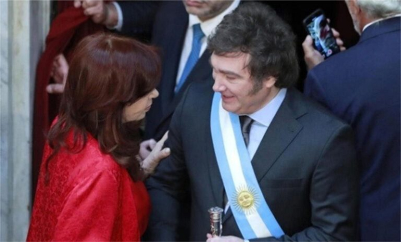 Cristina cruzó a Milei tras los anuncios económicos: “Empomaron a todos los argentinos”
