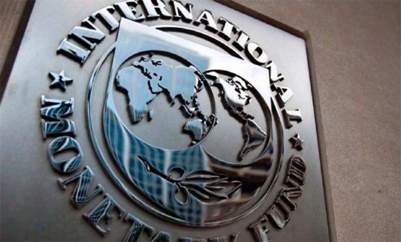 El FMI presiona al Gobierno para que 2 millones de monotributistas paguen más impuestos