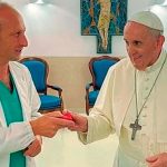 El médico del Papa contó cómo fueron sus últimos minutos de vida: «No había nada que hacer”