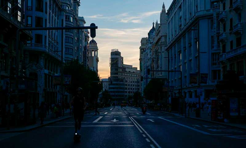 Histórico apagón: España reconoció una anomalía en el sistema y comienza a restablecerse el suministro