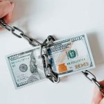 Acuerdo con el fondo y fin del cepo: los economistas opinan y comparan lo ocurrido en 2018