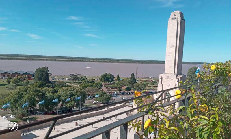 Rosario Sin Secretos: entre el barco que amarró y el avión que nunca llegó