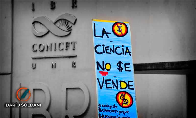 Trabajadores de ciencia y tecnología perdieron hasta la mitad de su poder adquisitivo en los últimos años 