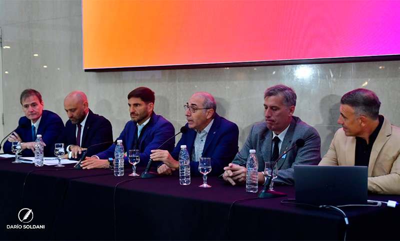 Pullaro sobre la reforma constitucional: “No vamos a permitir que venga un populista y llene la provincia de ñoquis”