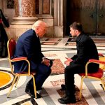 Zelenski, tras reunirse con Trump en el Vaticano: «Esperamos un alto el fuego total y una paz duradera»
