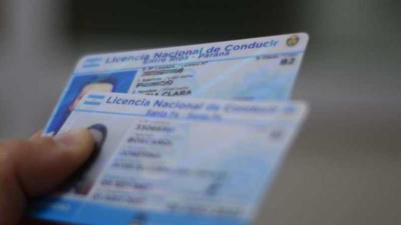 Desde este lunes, será obligatorio portar la licencia de conducir digital en Santa Fe
