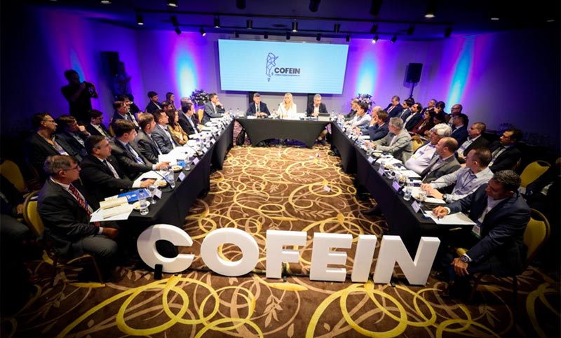 Javkin participó del Encuentro Federal de Intendentes en Tucumán y reclamó por un rediseño de las políticas fiscales