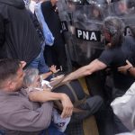Lo de todos los miércoles: nueva represión contra los jubilados en el Congreso
