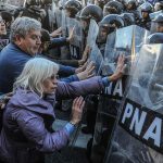 Escena repetida: represión contra los jubilados en el Congreso, con 82 heridos y tres detenidos