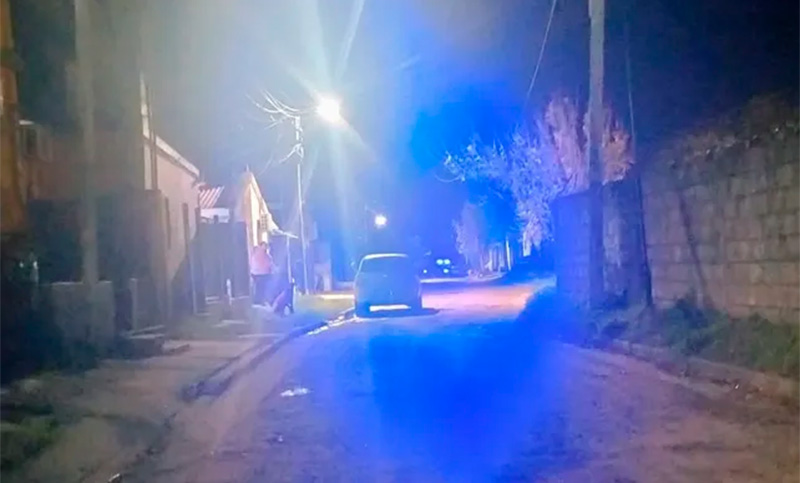 Una joven embarazada se encuentra grave tras recibir un disparo de su pareja oficial de policía
