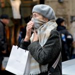 Llegó el frío y los rosarinos renuevan su guardarropa: ¿cuánto cuesta abrigarse este invierno?