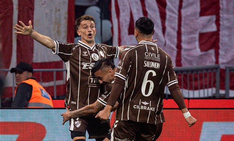Platense venció a Huracán y gritó campeón por primera vez en su historia