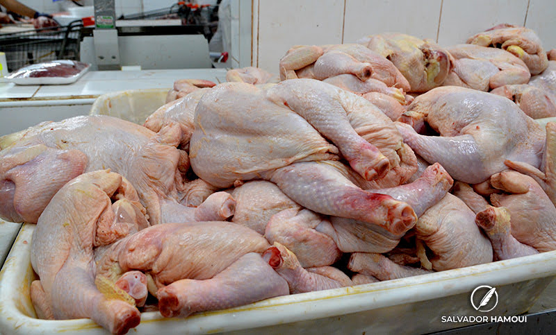 El pollo destronó a la carne vacuna y es la proteína más elegida por los argentinos