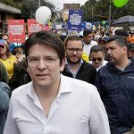 Colombia: el candidato presidencial Miguel Uribe fue atacado a balazos durante un acto de campaña