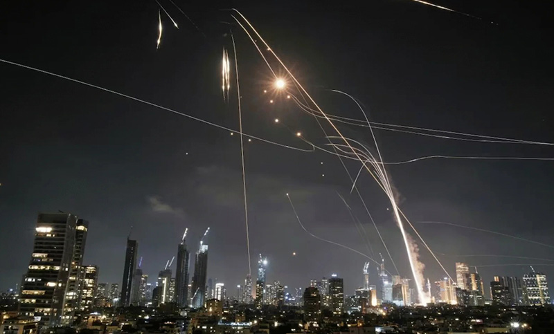 Irán atacó la mayor instalación militar de Estados Unidos en Qatar y se profundiza el conflicto en Medio Oriente