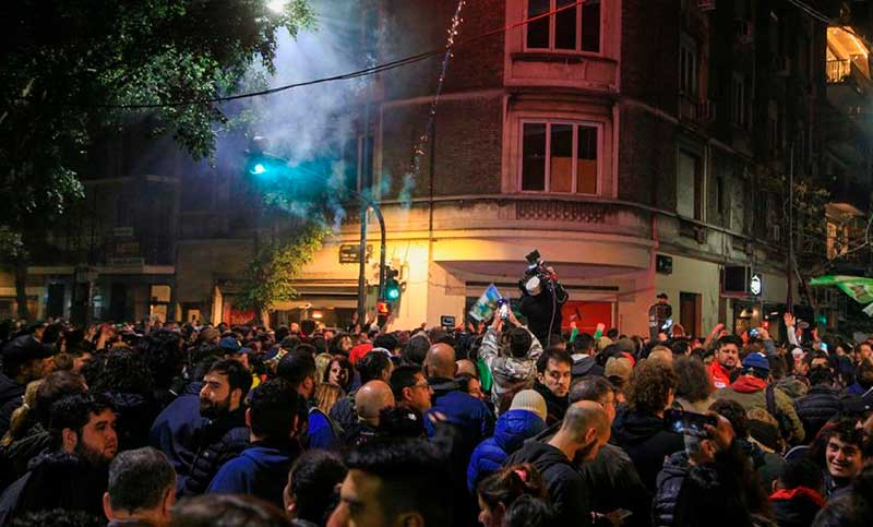 Convocan a acompañar a Cristina Kirchner el miércoles a Comodoro Py