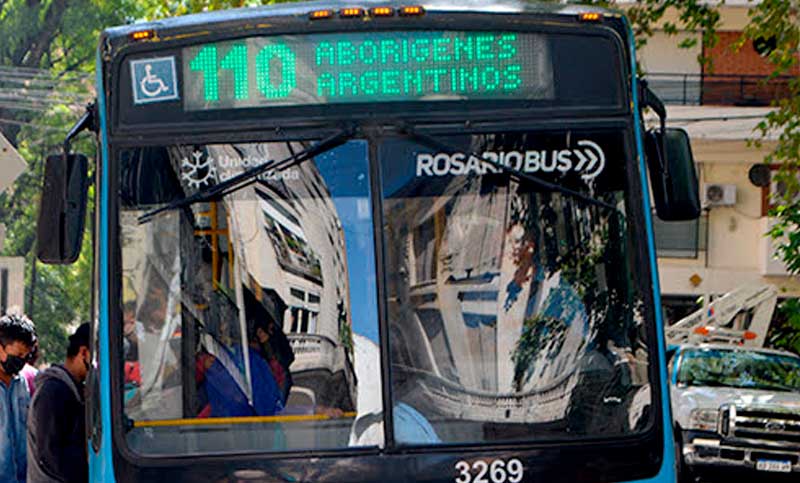 Balean un colectivo en la zona sudoeste de Rosario