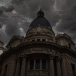 El calor del pleno invierno llega a su fin: en Rosario se esperan tormentas fuertes y un descenso térmico 