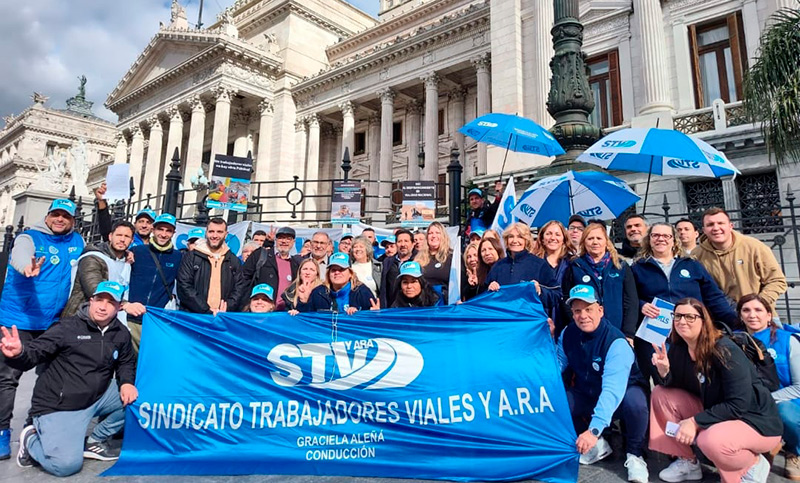 Trabajadores viales pidieron al Congreso que derogue el DNU que decretó el cierre de Vialidad Nacional