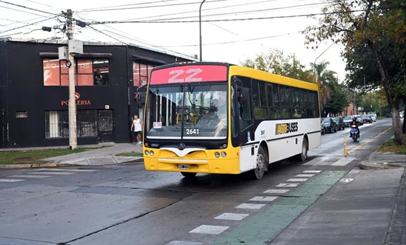 Santa Fe: empresarios del transporte urbano piden aumento del boleto cercano a $1.700