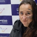 Lleva tatuado el nombre del presidente y será candidata a “consejal” en Esteban Echeverría