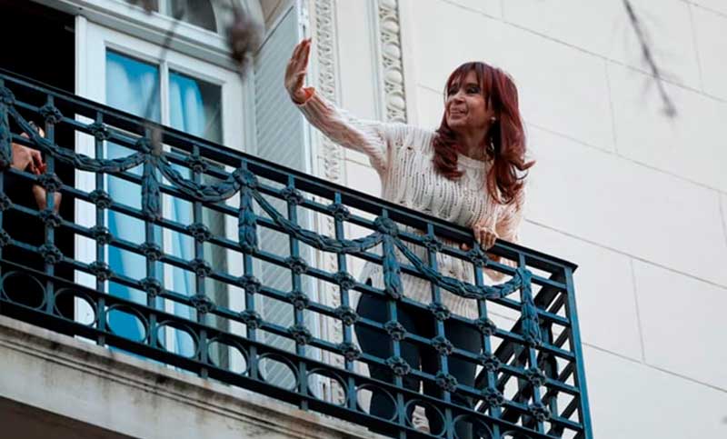 Cristina Kirchner: distintos organismos evalúan un plan de acción a 20 días de su prisión domiciliaria
