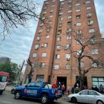 Evacuaron un edificio de 10 pisos en Santa Fe a causa de una fuga de gas: hay tres personas fallecidas
