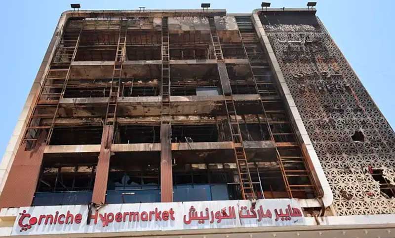 Feroz incendio en un hipermercado en Irak: hasta el momento se confirmaron 63 muertos