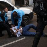 Brutal represión policial en una nueva marcha de jubilados: hay al menos siete heridos y cinco detenidos