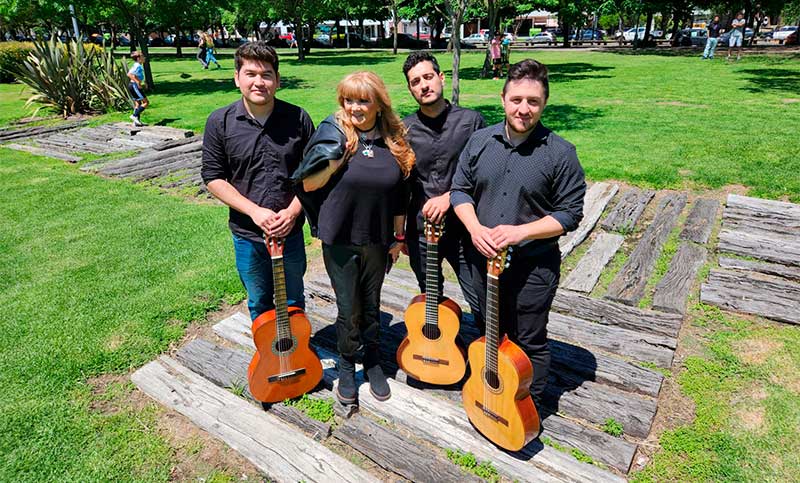 Con entrañables boleros, Malecón presentará “Historia de un amor”