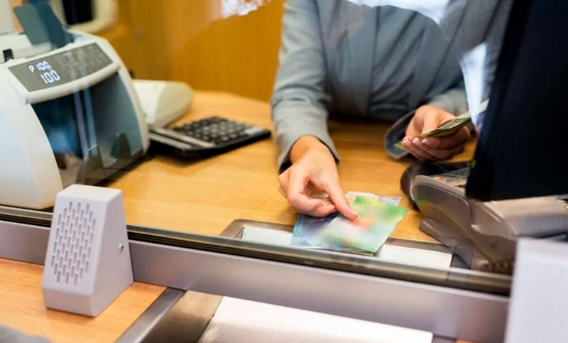 Bancarios cierran un nuevo acuerdo salarial y el básico alcanza los $1.900.000