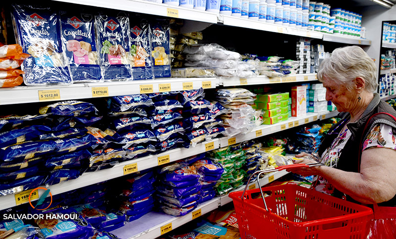 Una familia tipo necesitó en julio $ 1.149.353 para no ser pobre