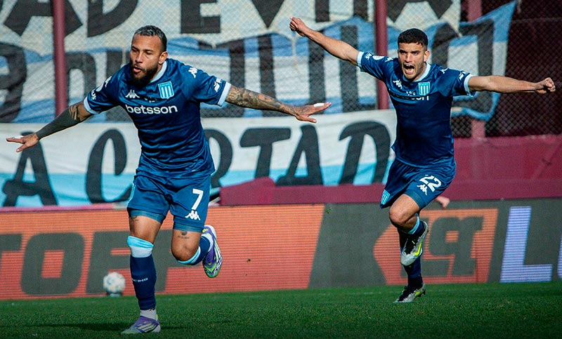 A cuartos de final: Racing goleó a Riestra en la Copa Argentina