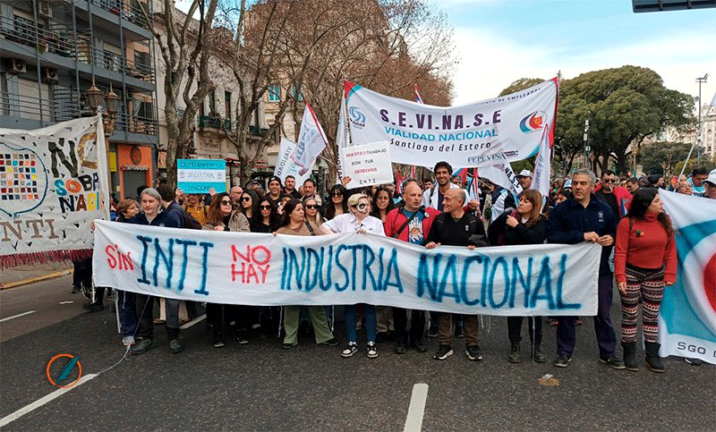 «Ruidazo» y movilización del INTI contra el decreto de Sturzenegger: exigen la derogación del DNU