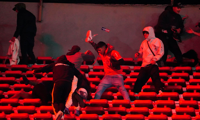¿Quiénes son y cuál es el estado de los heridos en el violento cruce entre hinchas de Independiente y Universidad de Chile?