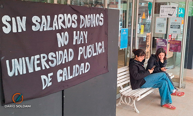 Comienza una semana de paros en las universidades rosarinas: este lunes no abrirán las facultades 
