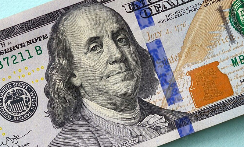 Suba récord: el dólar oficial volvió a trepar y se disparó hasta los $1.380