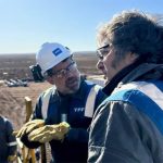 El Gobierno gastó 49 millones de dólares en publicidad oficial a través de YPF: “Hay margen para el favoritismo”