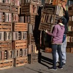 Por qué para ganarle a la inflación hay que tener un empleo en negro, según el Indec