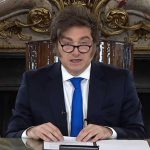Milei justificó los vetos: “Deberíamos financiar estos gastos con emisión monetaria o con impuestos”