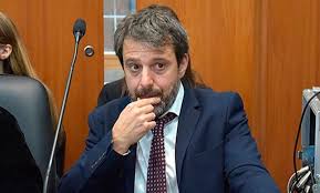 Detienen al financista rosarino Casanovas y su esposa por nuevos casos de presuntas estafas